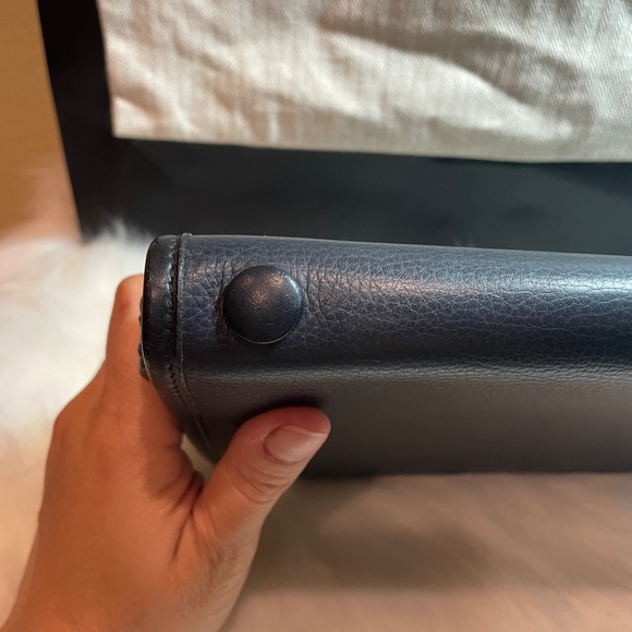 Auth Hermes carryall crossbody flap bag - Picture 7 of 17